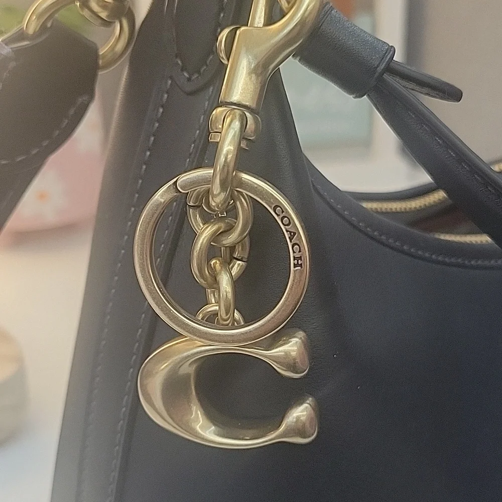 NWOT BRASS COACH C KEYCHAIN - Picture 5 of 8